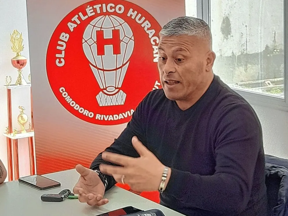 Jorge Montesino asumió en Huracán