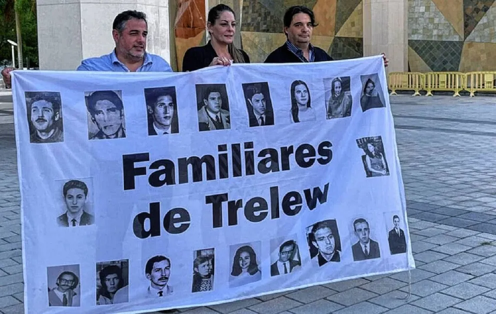 Acto por el 50 aniversario de la Masacre de Trelew, donde fusilaron a ...