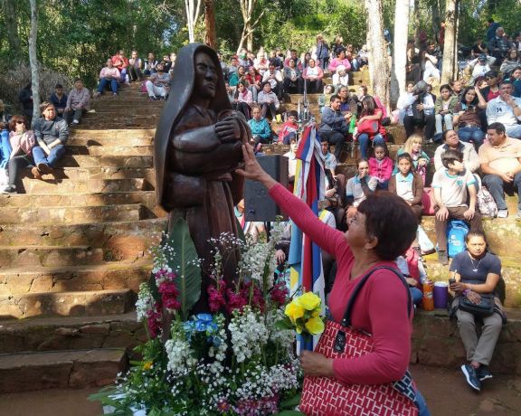Santa María del Yguazú: 400 peregrinos arribaron al santuario desde Puerto Libertad