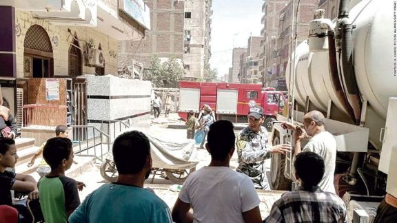 Tragedia en una iglesia en Egipto: al menos 41 muertos en incendio