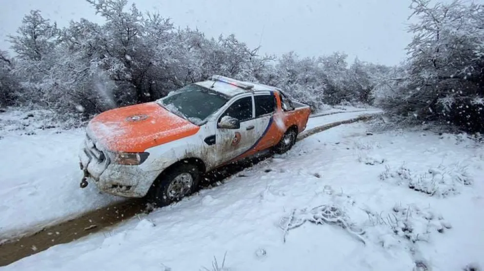 Continúan los trabajos de Protección Civil por la nevada 