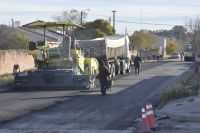 Tras muchos años de espera llegó el asfalto a la diagonal Mendoza en Carmen de Patagones