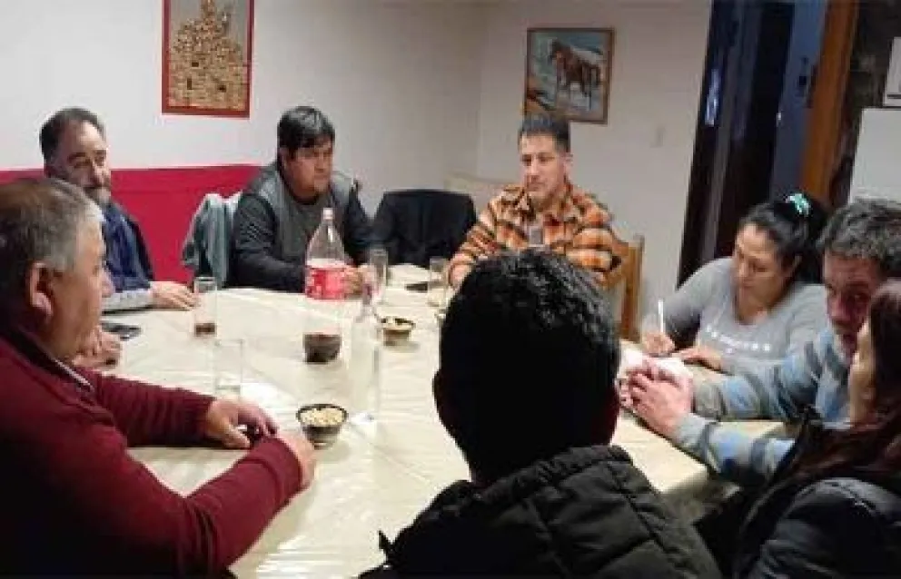 Los Comisionados de Fomento apoyan a Weretilneck como candidato a gobernador 2023