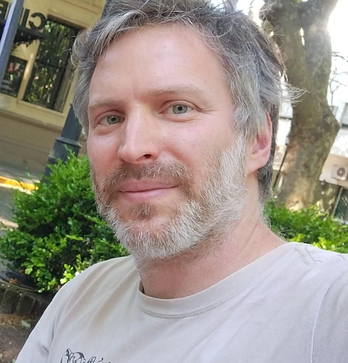 Se presentó "Genocidio y cine documental", un libro de Lior Zylberman