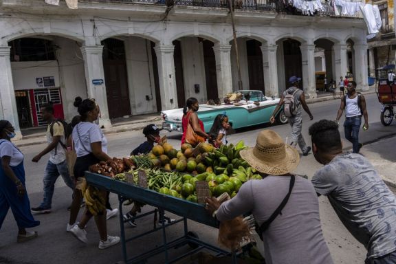 Cuba abre más su economía y permite inversiones extranjeras en comercios minoristas
