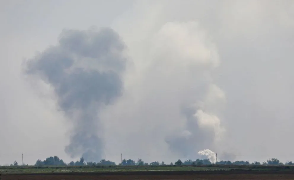 Explosiones sacuden base rusa en Crimea, Ucrania se regocija