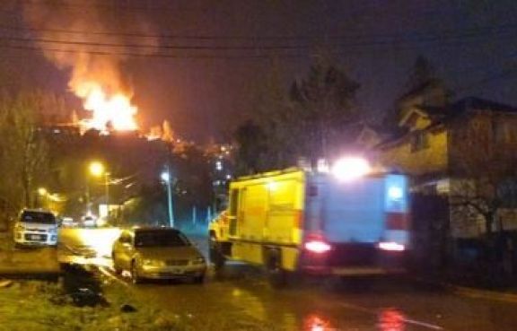 Repudio por la agresión a los bomberos cuando llegaron al lugar