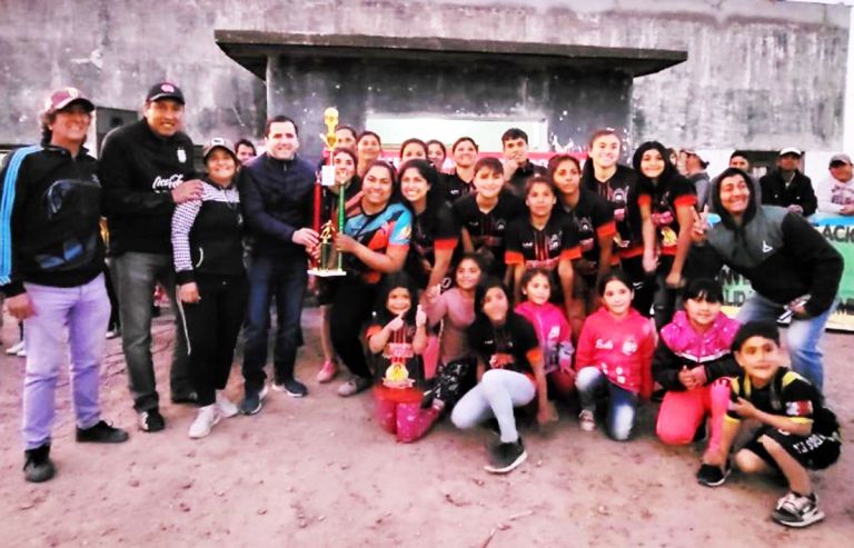Clodomira Éxito en el 2º campeonato de fútbol femenino Capital de la