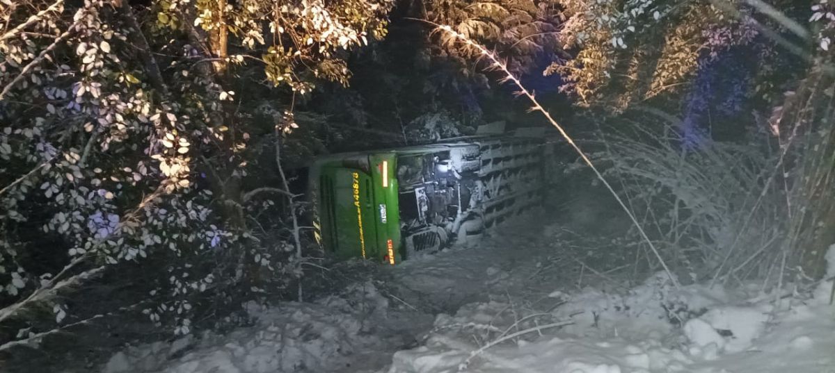 Volcó un colectivo con 25 pasajeros a bordo