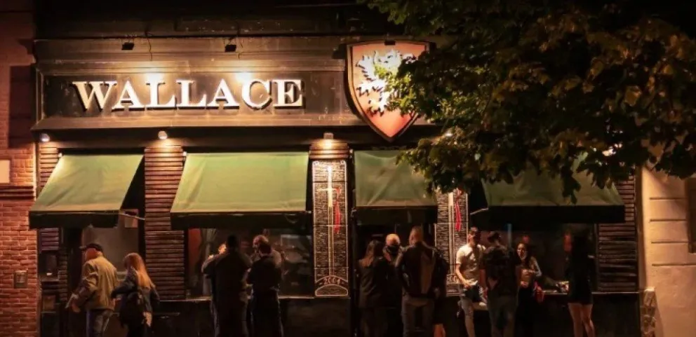 Mar del Plata: lo echaron de un bar, revoleó un vaso de vidrio e hirió a un joven