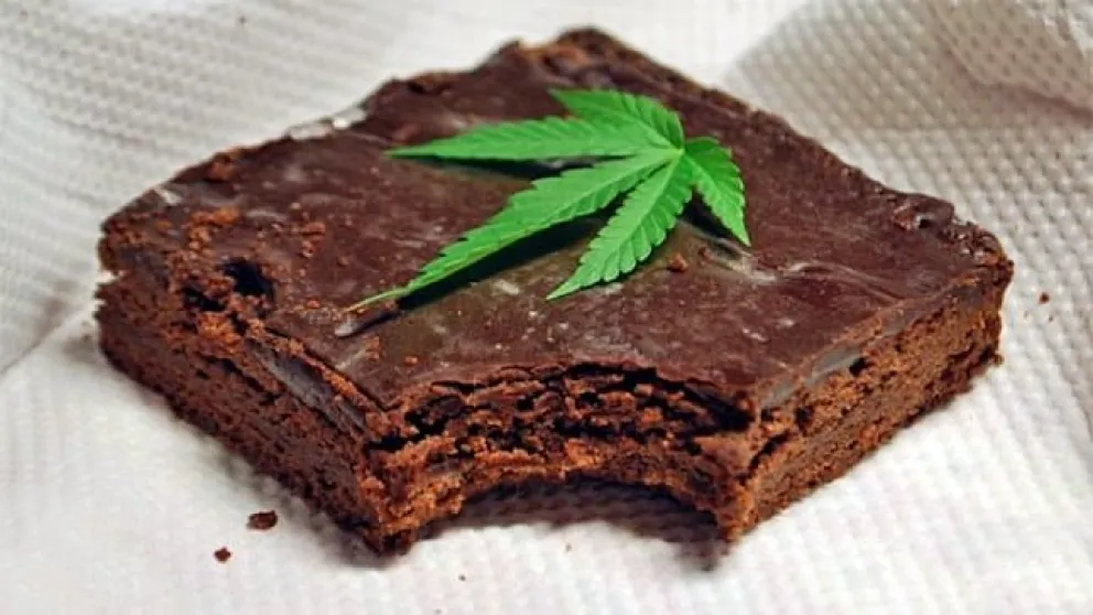 Una docente llevó y convidó “brownies locos” a compañeras y una quedó internada