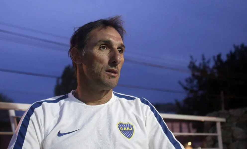 Interna de ídolos en Boca: la demoledora frase de Schiavi contra Ibarra y Riquelme
