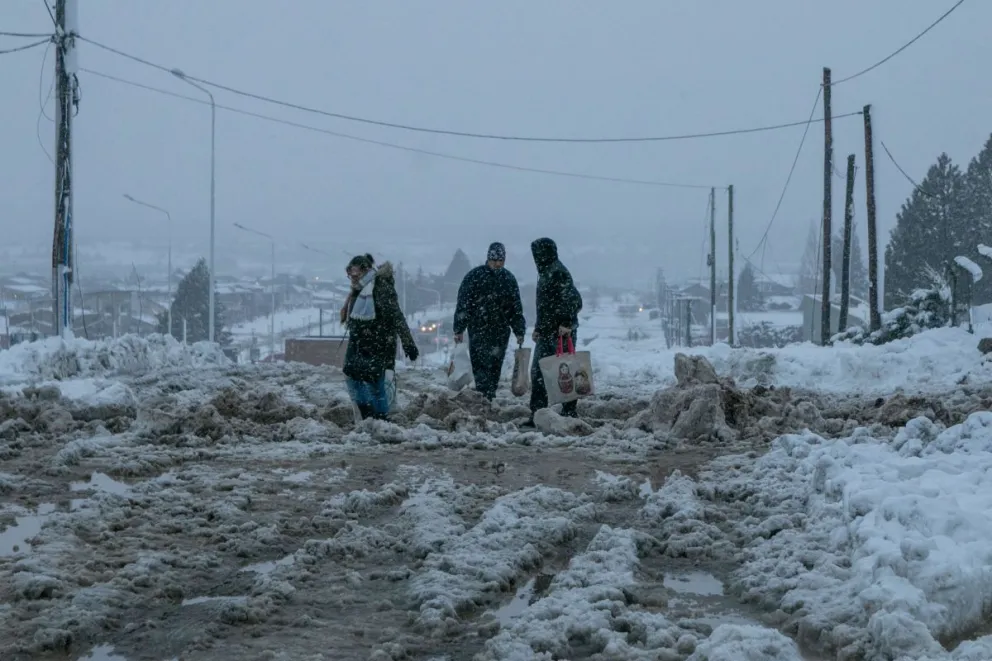 La nieve, bendición para algunos y un problema para muchos