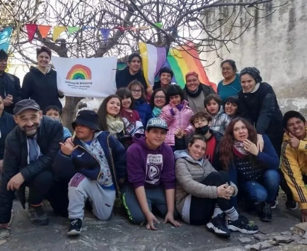 Una ONG de Viedma celebra la diversidad en el Mes de las Infancias  