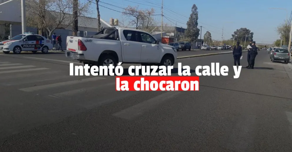 Una camioneta chocó a una mujer que cruzaba la calle 