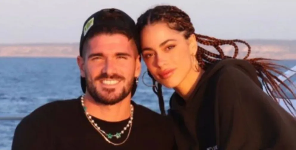 La tierna foto de Tini Stoessel junto a Francesca la hija de Rodrigo De Paul y Camila Homs