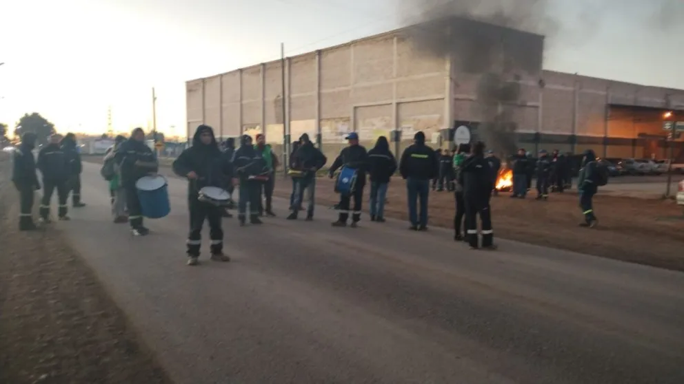 Los municipales de Allen profundizarán la protesta durante el fin de semana