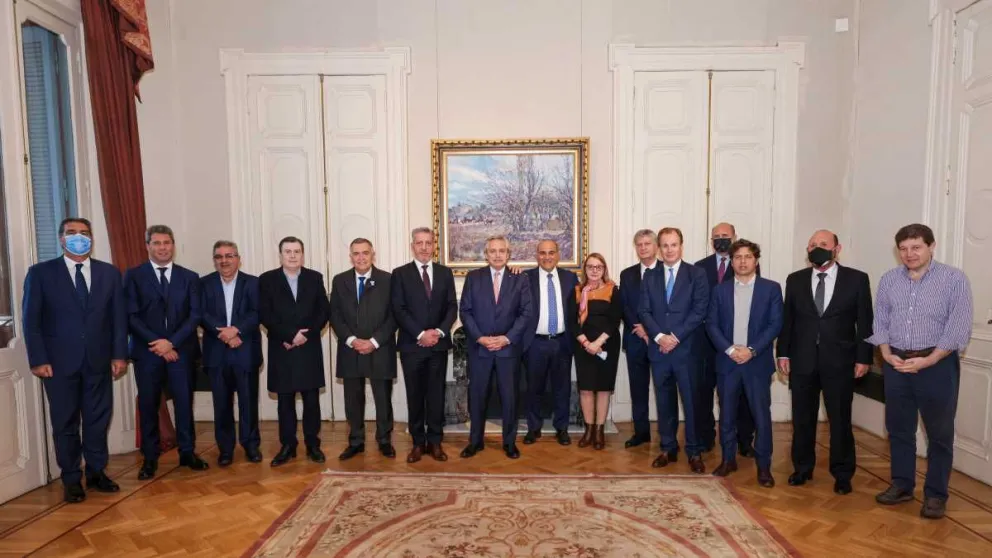 La Liga de Gobernadores se reúne en La Plata para analizar las medidas de Massa