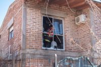 Incendio en una vivienda: dos personas lograron escapar de las llamas