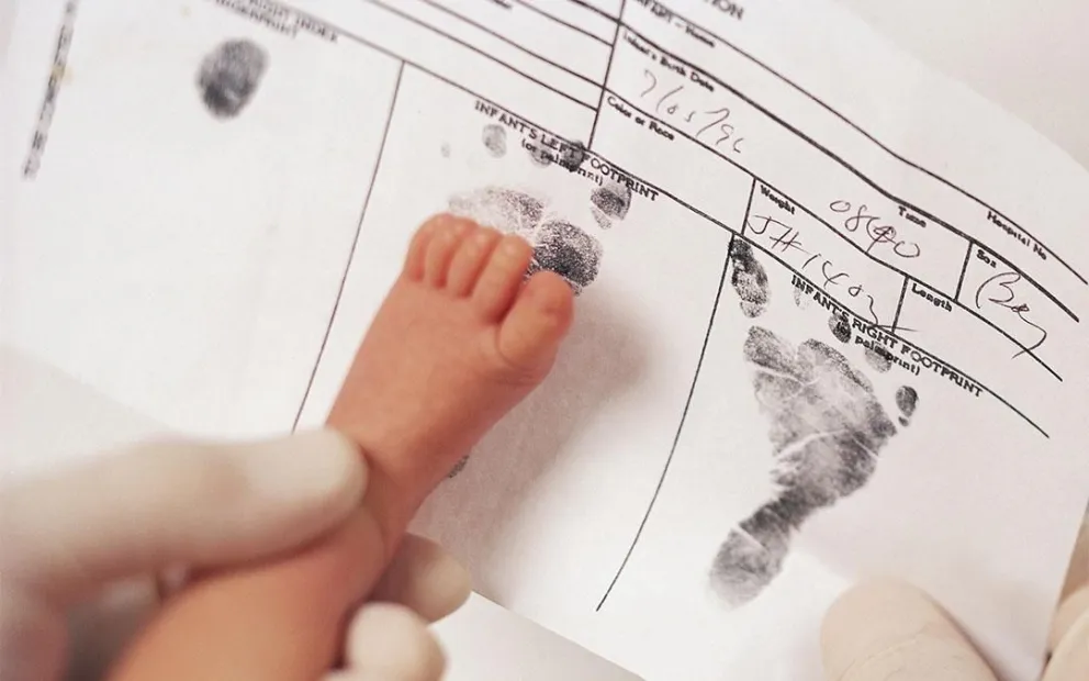 Los menores pueden llevar el apellido del padre o de la madre en cualquier orden