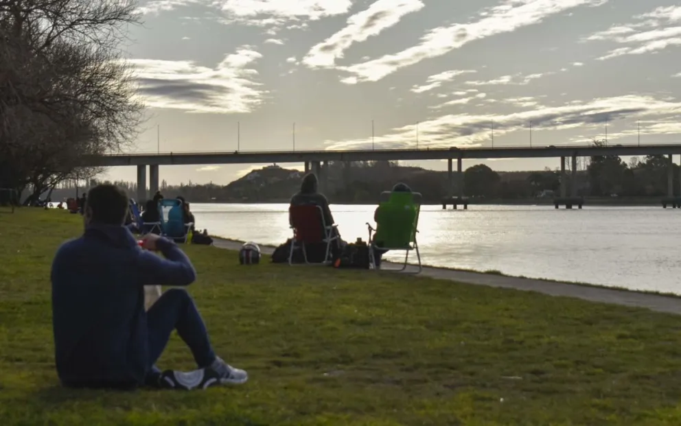 Lunes gris y caluroso en el Día de la Soberanía Nacional