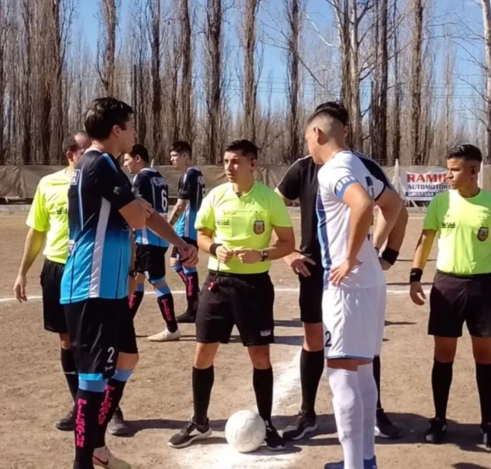 Liga Confluencia: La Amistad goleó a Pillmatun en la final de ida    
