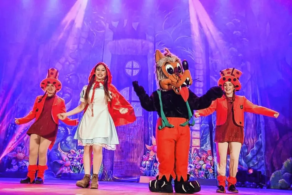 Hoy cierra el mes de las infancias con dos shows nacionales