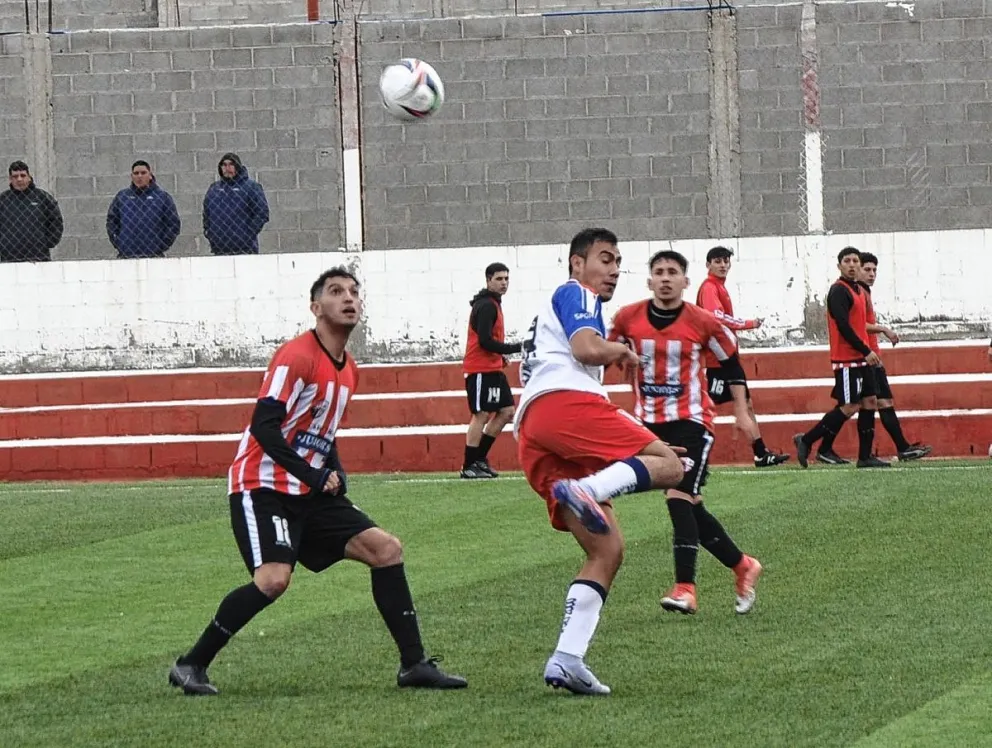 Categoría B: Entretenido cero a cero entre Roca y Diadema