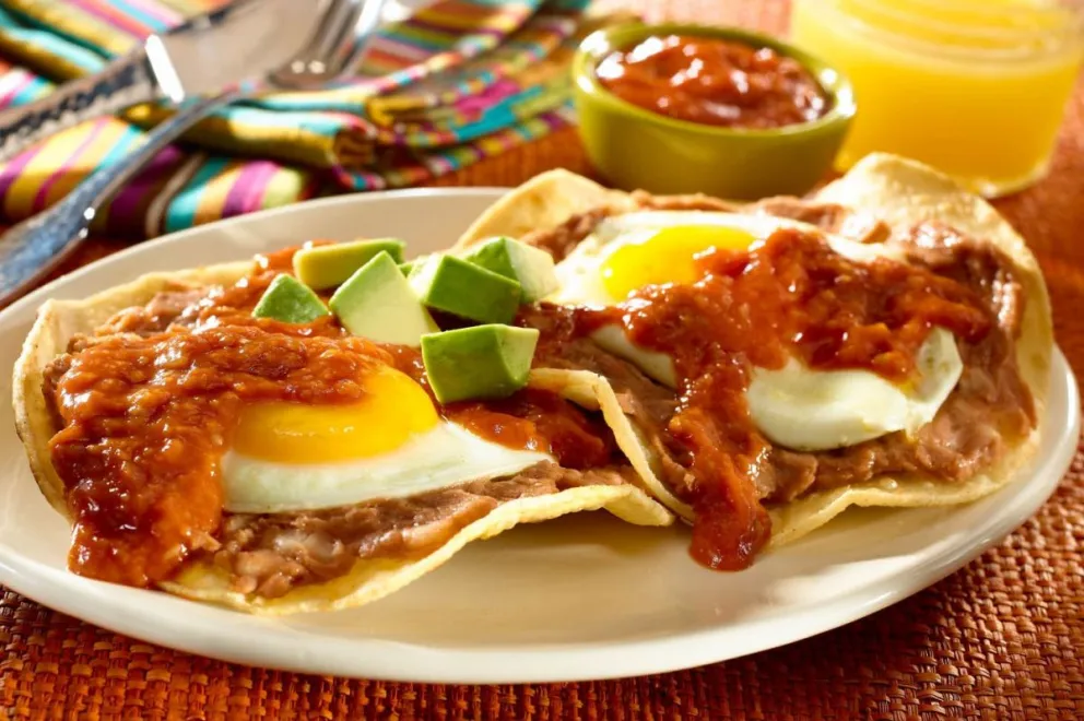 Un plato distinto: cómo hacer huevos rancheros