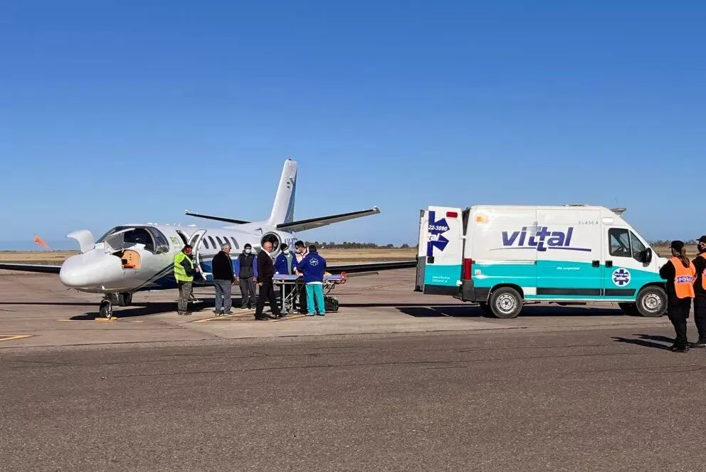 Debutó el avión sanitario rionegrino “repatriando” a Florencia Echegoy