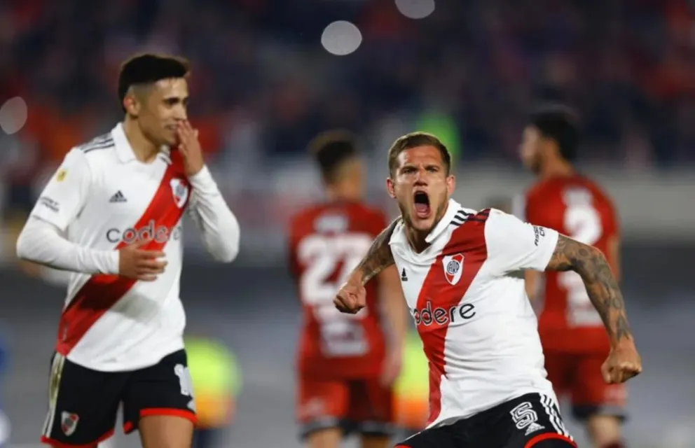 River no quiere perder pisada en el torneo y goleó a Central Córdoba