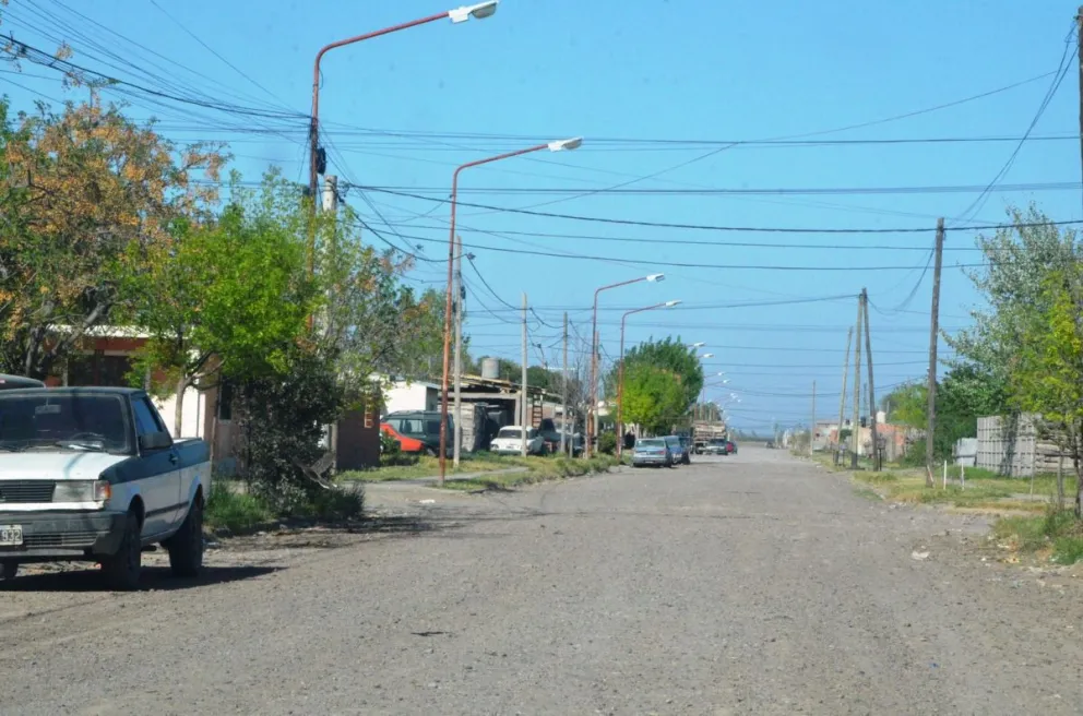 Continúan los reclamos por falta de agua en el Lavalle: la odisea diaria contada por un vecino 