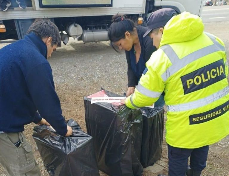  Seguridad Vial secuestró cajas de chocolate que eran transportadas sin habilitación