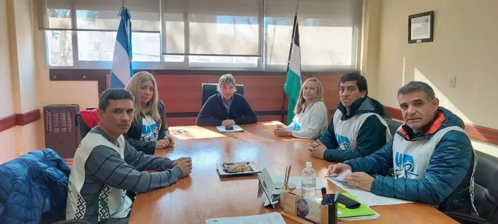 Después de los paros, el Gobierno llamó a paritaria a los docentes