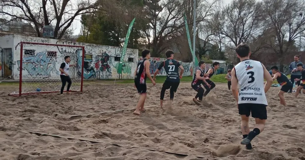 Se jugó la primera fecha del circuito de la Liga de Beach Handball