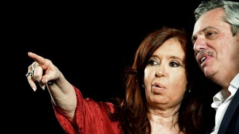El Presidente y el Frente de Todos cierran filas en apoyo a Cristina