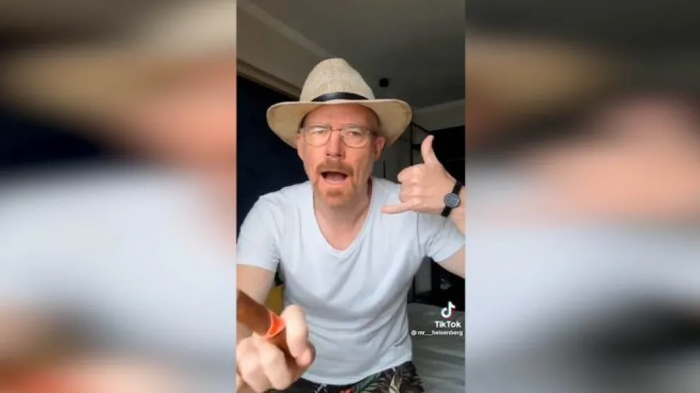 Viral: Walter White sorprendió a todos bailando “Despechá”, la canción del verano europeo