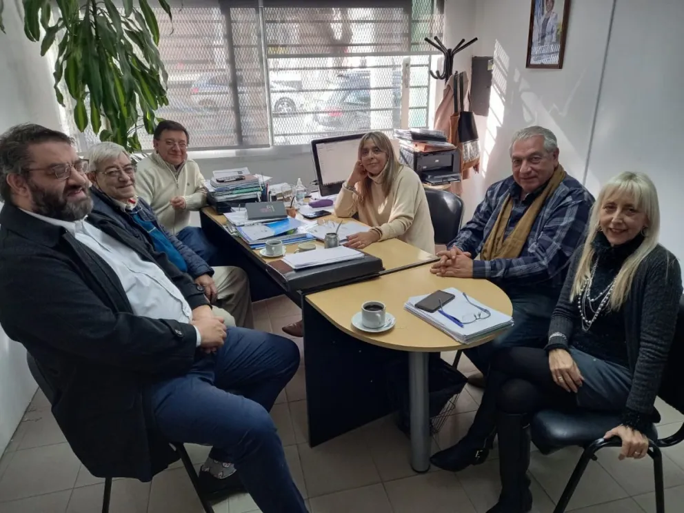 Los gastronómicos se reunieron en Trabajo para analizar una posible mejora en el pago de Zona Fría