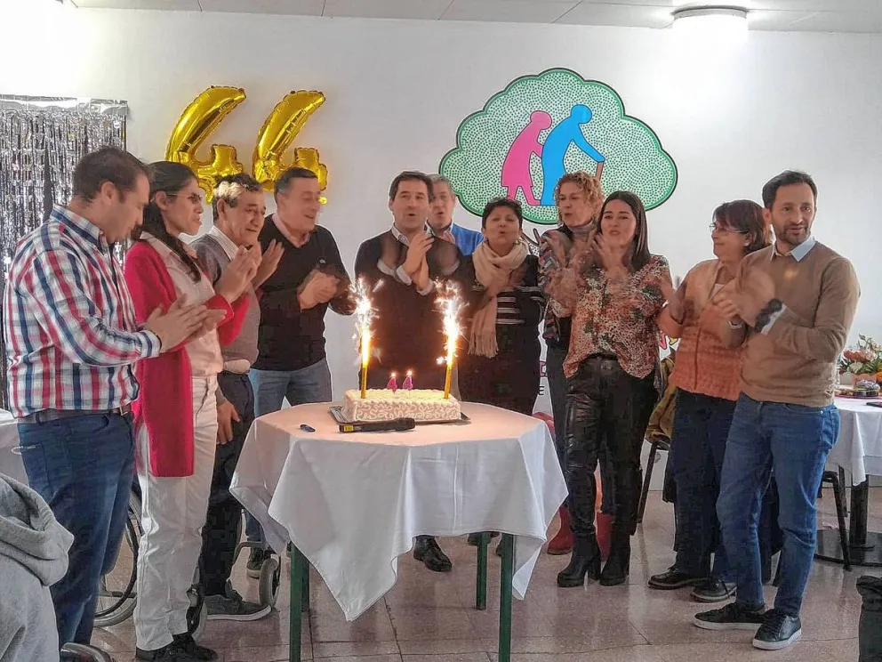 El Gobierno participó de los festejos por el 44° aniversario de la Residencia para Adultos Mayores Pablo VI