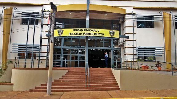 Se fugaron 3 detenidos de la Unidad Regional de policía de Puerto Iguazú