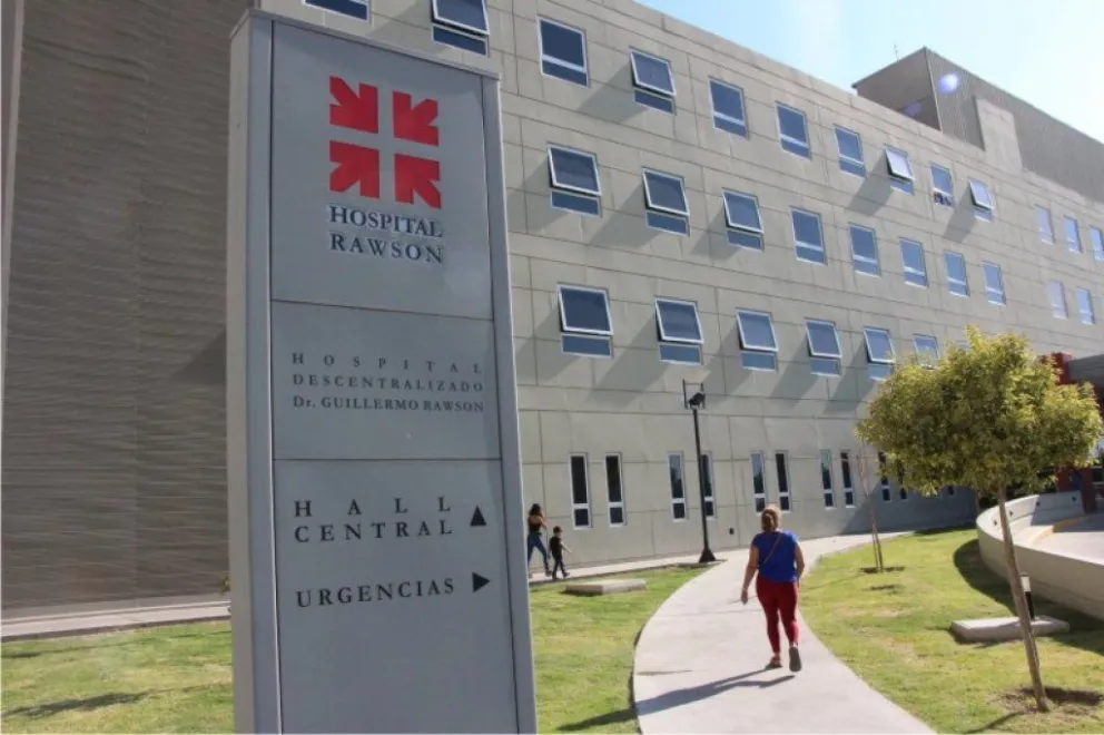 San Juan: sus compañeros le pusieron drogas en la bebida a un alumno y debió ser internado