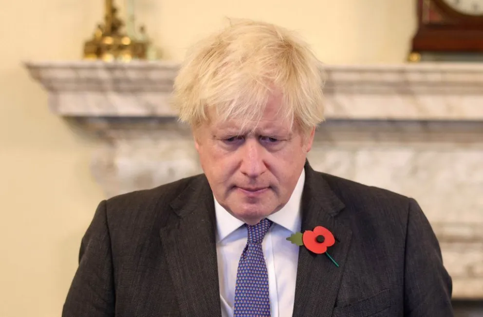 Según medios británicos hoy renunciaría el primer ministro Boris Johnson como líder conservador