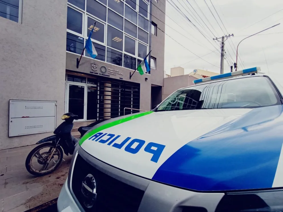 La fiscalía intenta desentrañar quiénes fueron los cómplices que ayudaron a vaciar la casa.