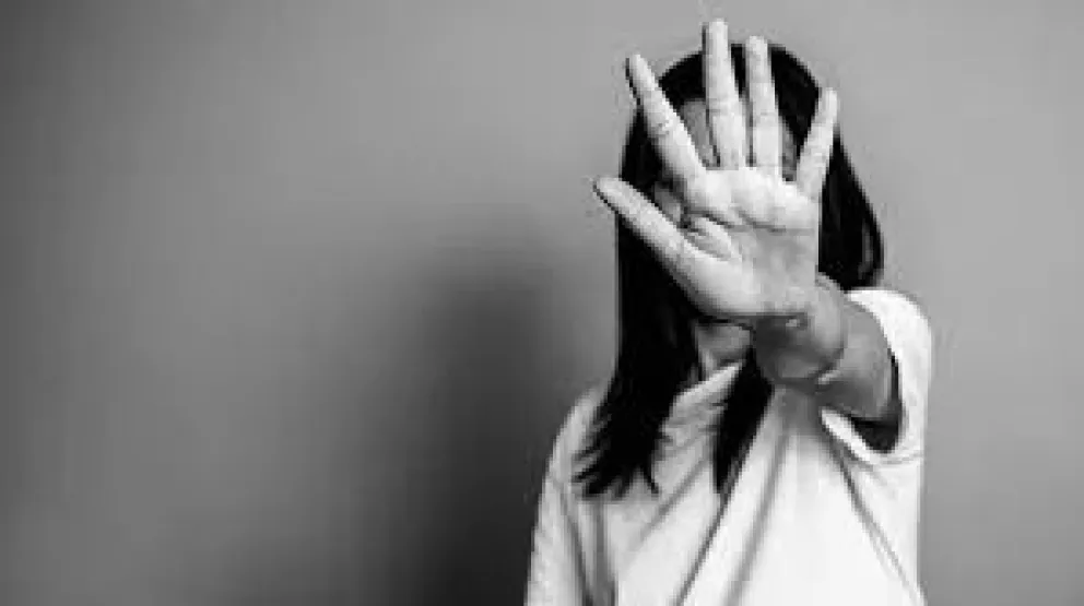 Rompió la orden de acercamiento a la casa de su expareja: la policía lo agarró queriendo ingresar al domicilio 