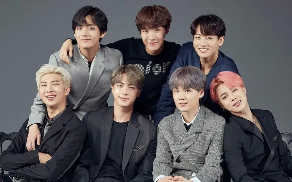 Este es el integrante de BTS que tiene prohibido conducir con casi 30 años de edad
