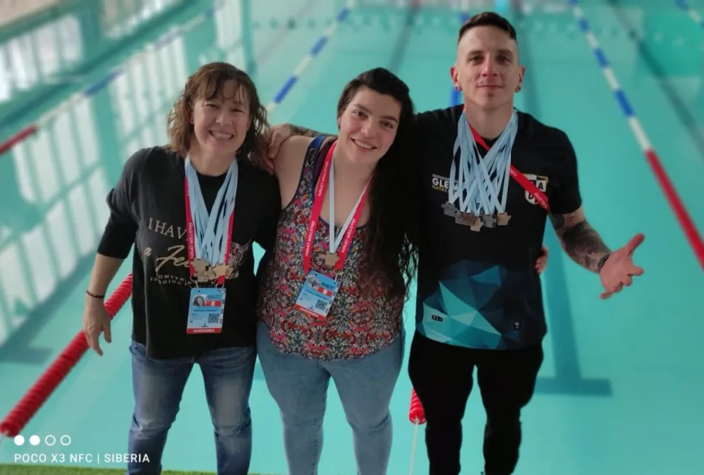 Barilochenses se lucieron en una importante competencia de natación en Monte Hermoso