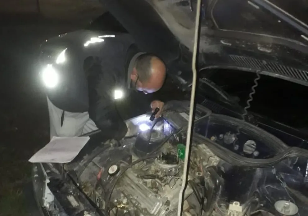 Encuentran en Viedma un auto robado en Córdoba hace 21 años atrás