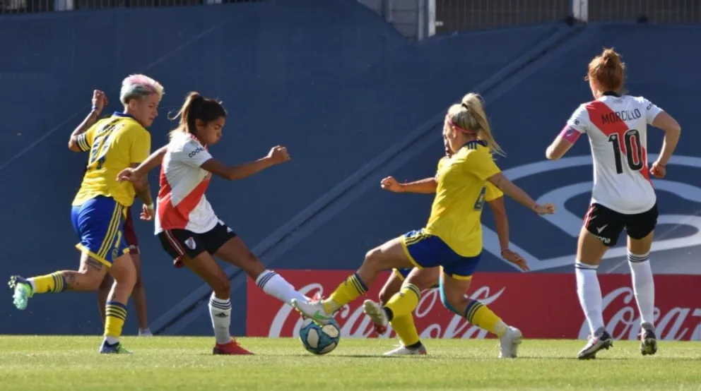 La mayoría de las jugadoras de fútbol argentino luchan para llegar a fin de mes: cuánto ganan