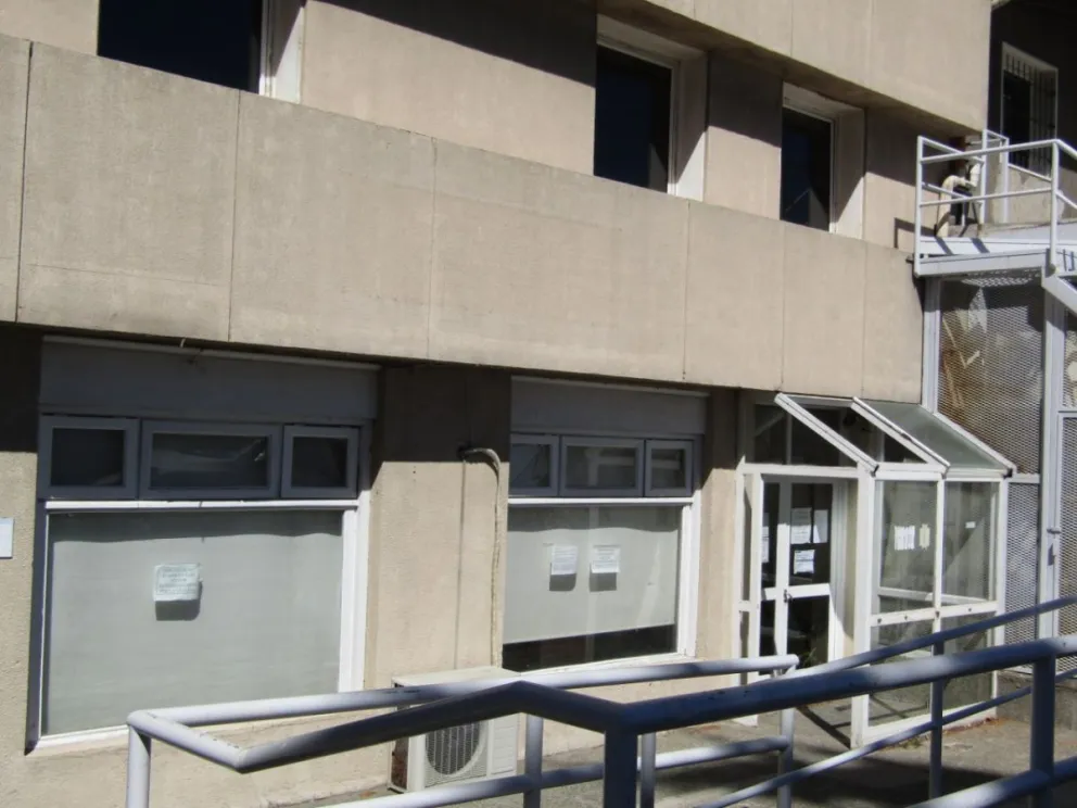 Pudo cambiar su apellido paterno por el de su mamá y el de su "papá de corazón"