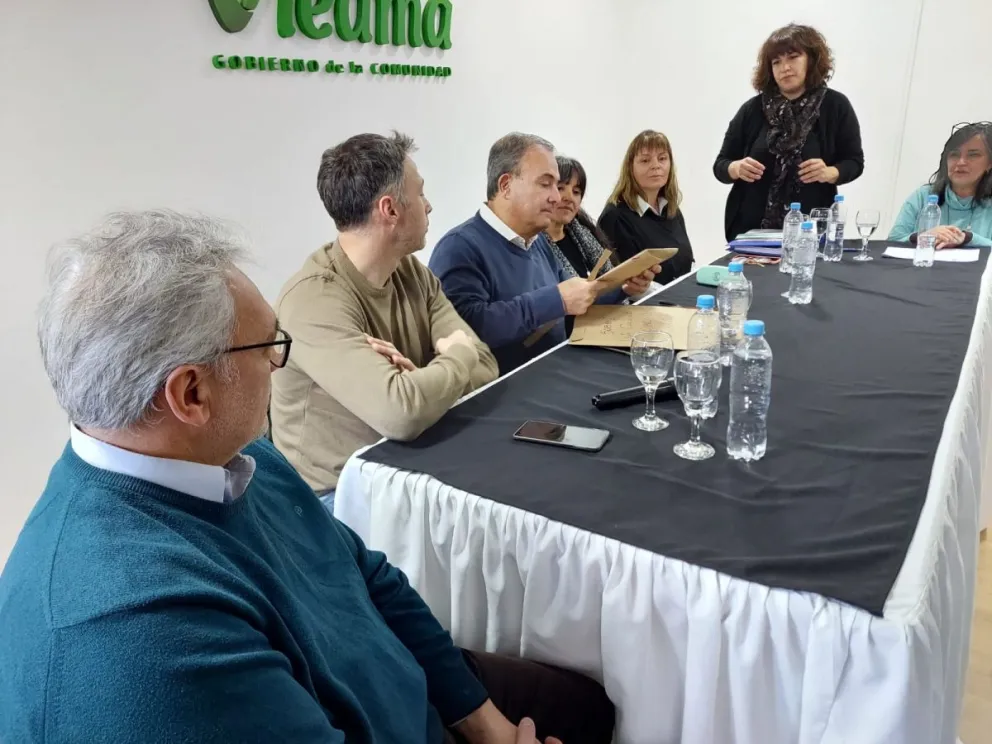 Hay interés del sector privado en habilitar nuevos paradores en la Costanera